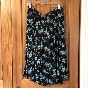 Pleated Midi Skirt in Botanical Bees Print
